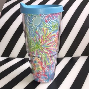 Lilly Pulitzer insulated tumbler 24oz.